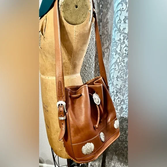 Brighton Concho Genuine Leather Bucket Bag Purse Like New - Picture 2 of 11
